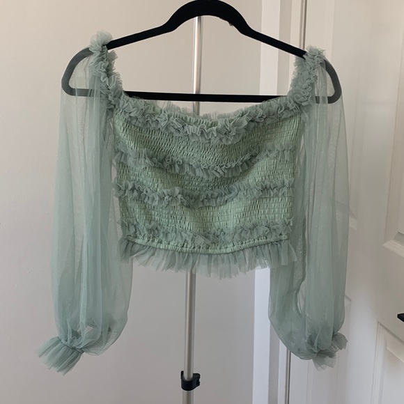 Mable Ruffle Crop Top - Picture 4 of 5